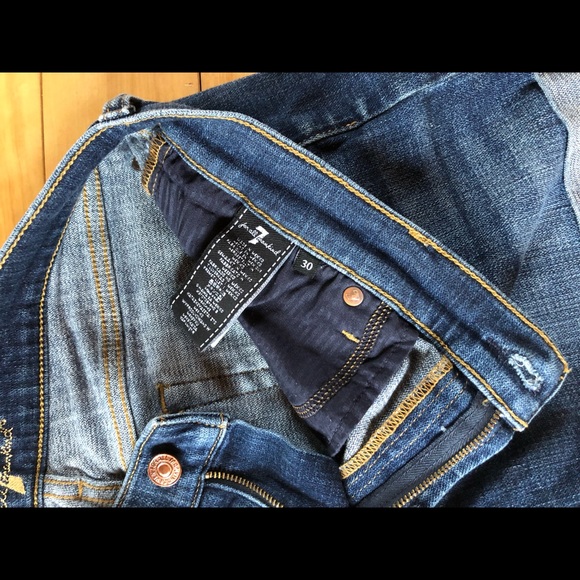 7 for All Mankind roll-hem denim shorts size 30 - Picture 7 of 7